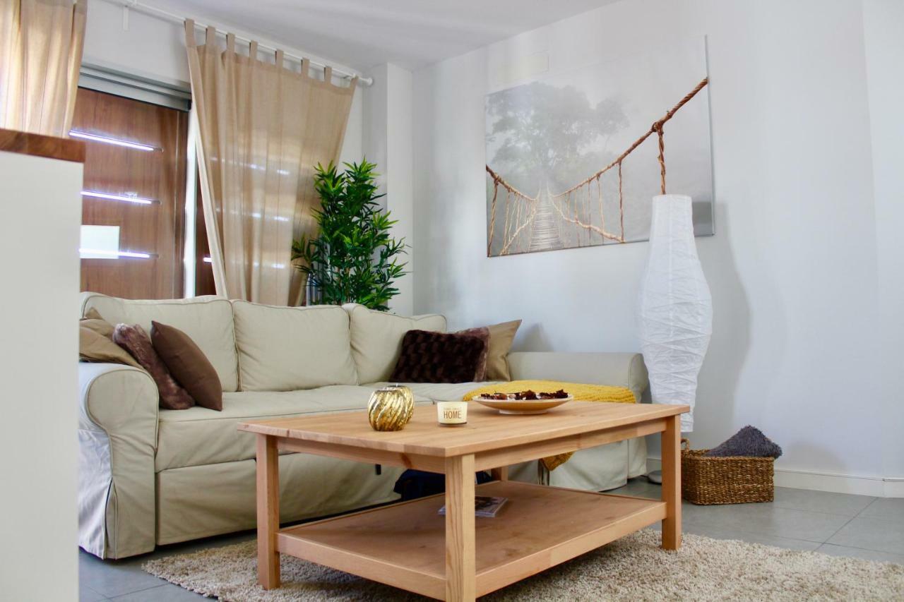 Sea View Apartment In El Medano With Pool & Private Parking Space מראה חיצוני תמונה