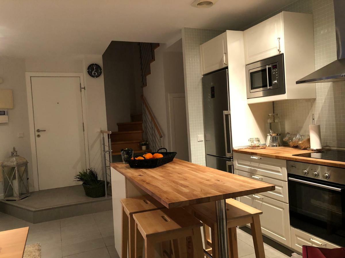 Sea View Apartment In El Medano With Pool & Private Parking Space מראה חיצוני תמונה