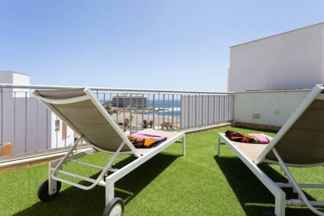 Sea View Apartment In El Medano With Pool & Private Parking Space מראה חיצוני תמונה
